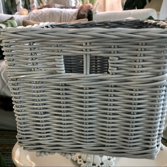 Large Square White Handle Basket - Picture 2 of 5